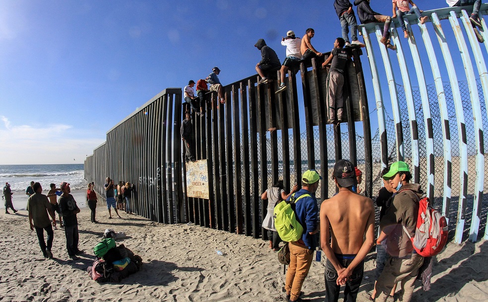 Estados Unidos negocia con países de Centroamérica para frenar migración