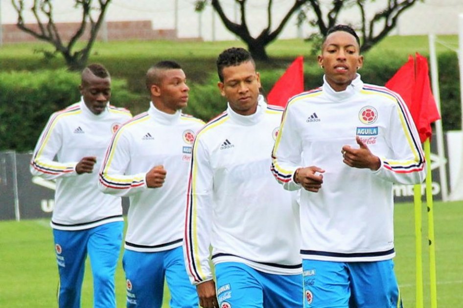Con 12 jugadores, Colombia inició preparación en Chile