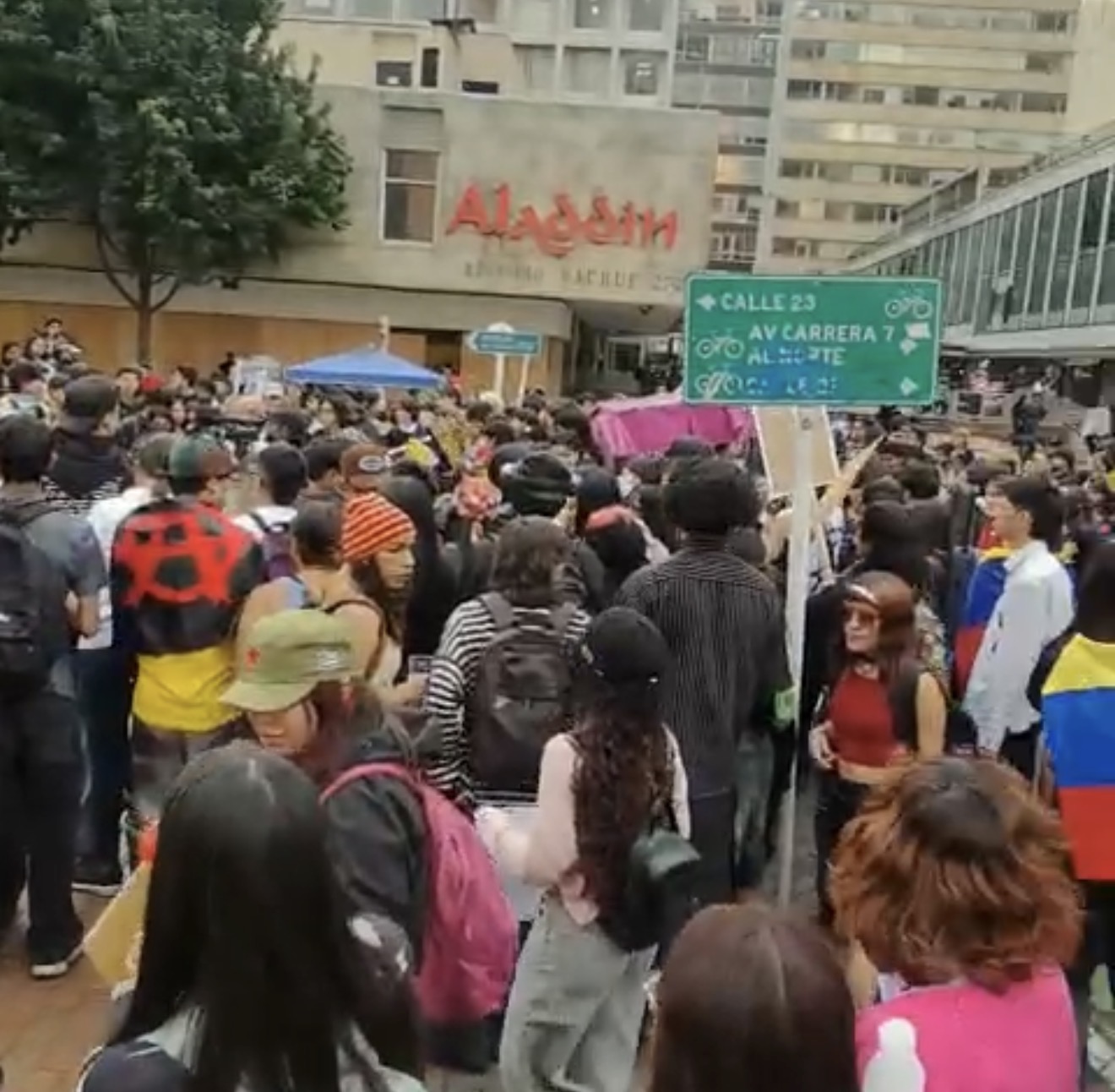 Movilidad 3 de junio: manifestantes llegan a la Plaza de Bolívar