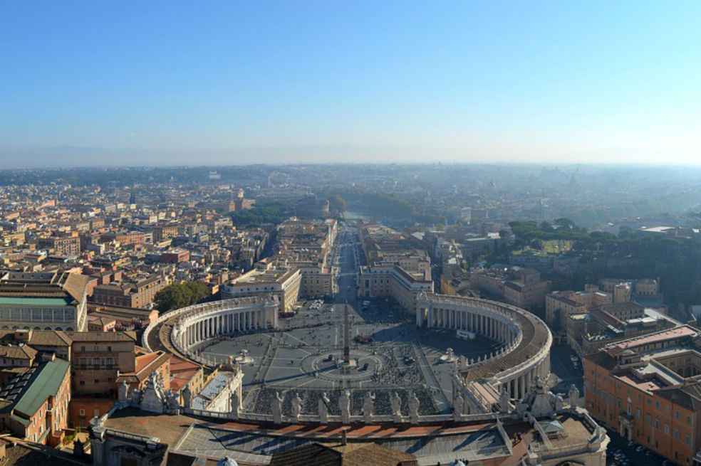 Huesos hallados en Roma reavivan el enigma de las reliquias de San Pedro