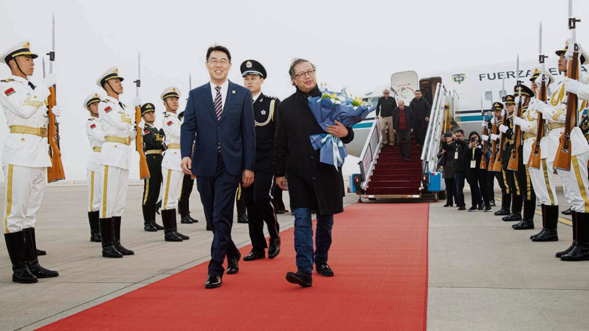 Petro llegó a China: esta será su agenda que incluye encuentro con Xi Jinping