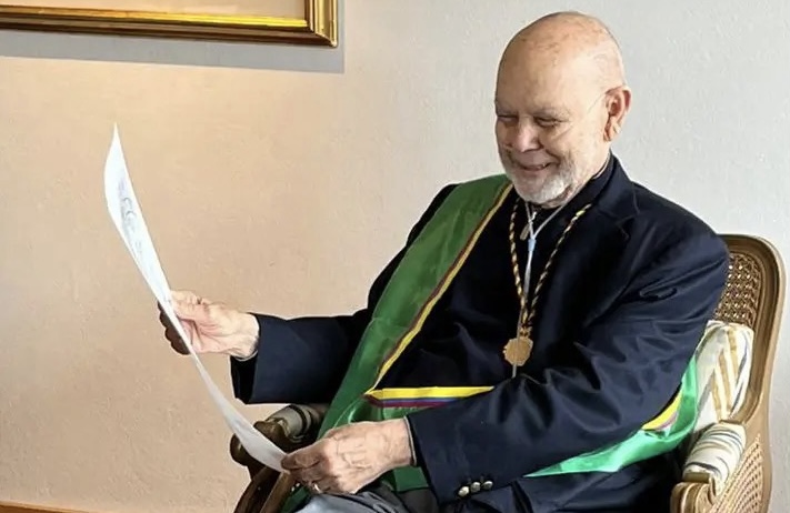 Murió en Rodolfo Segovia, el hombre de las letras