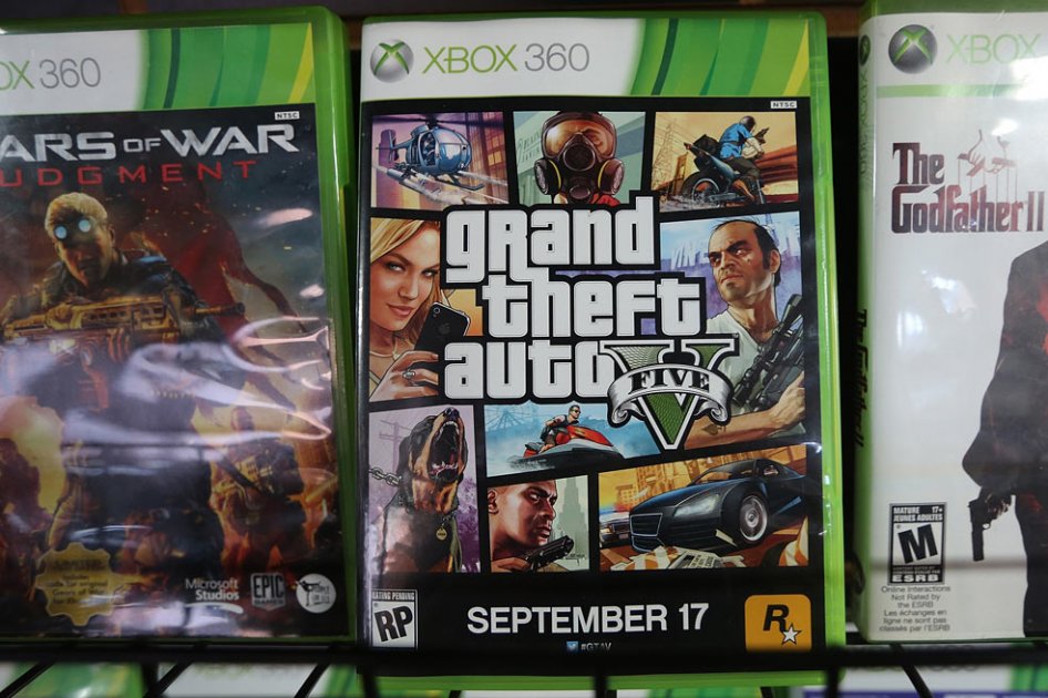 Adolescentes apuñalan a hombre y roban videojuego «Grand Theft Auto V»