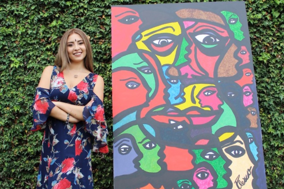 Juliana Plexxo presenta su mural en Wynwood Art District de Miami