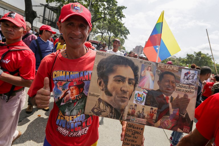 Foto: AFPMaduro, quien convocó a sus seguidores a una marcha "antiimperialista" cuando se cumplen cuatro años desde que Estados Unidos declaró a Venezuela "amenaza" para su seguridad", atribuye el apagón a una "guerra eléctrica" promovida por "el imperialismo estadounidense".
