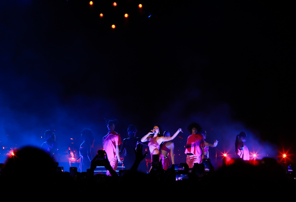 Dua Lipa Concierto en Bogotá 2022 CROMOS