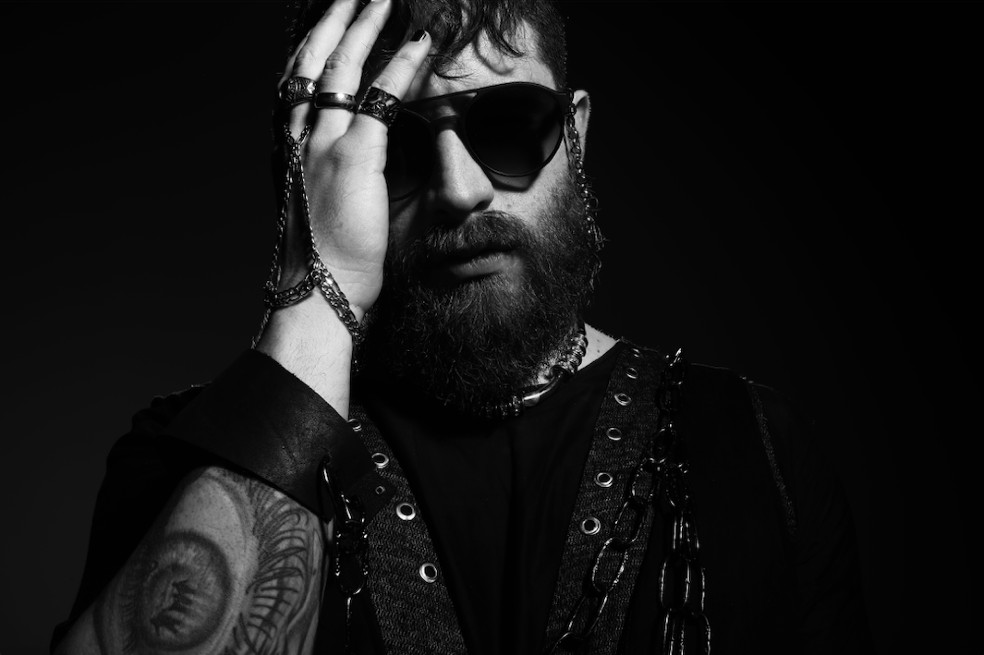 “Me siento bien” la nueva apuesta rockera de Madeiro