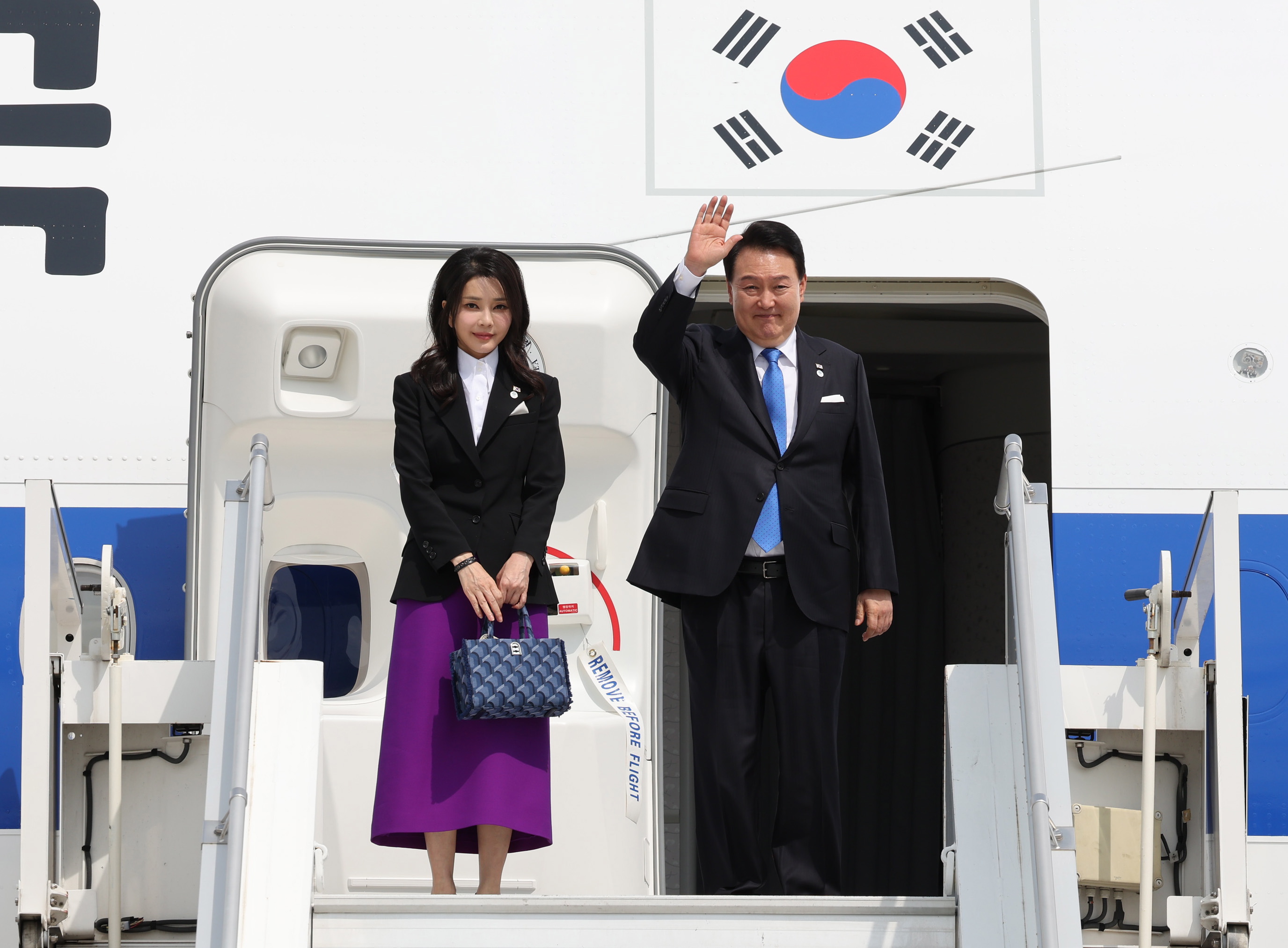 La primera dama y el bolso Dior: el escándalo político que sacude a Corea del Sur