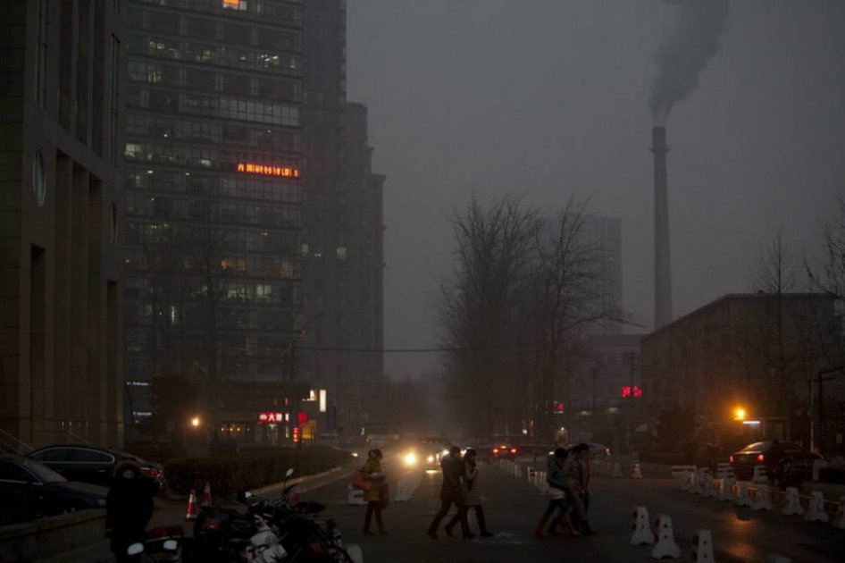 China cerrará o reducirá producción de 10.000 fábricas para reducir contaminación