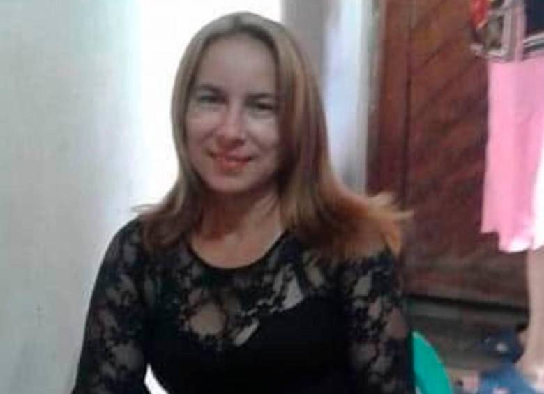 Encuentran a mujer desaparecida enterrada en el patio de su casa en Antioquia