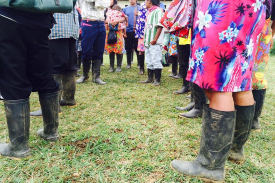 Indígenas y campesinos se movilizan en Urabá para exigir salida de la Fuerza Pública
