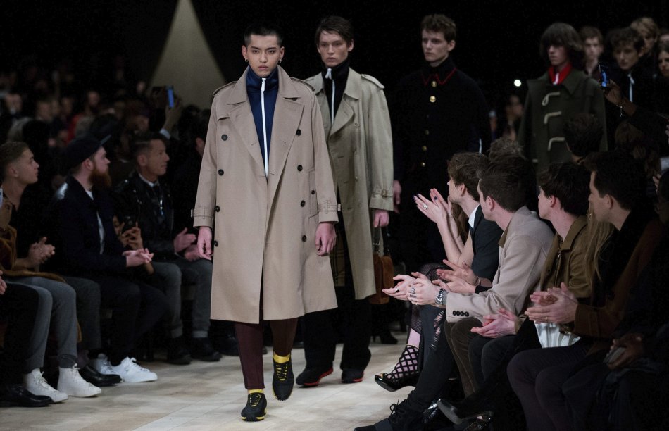 El fenómeno “figital” se impone en los desfiles de la semana de la moda masculina de Milán