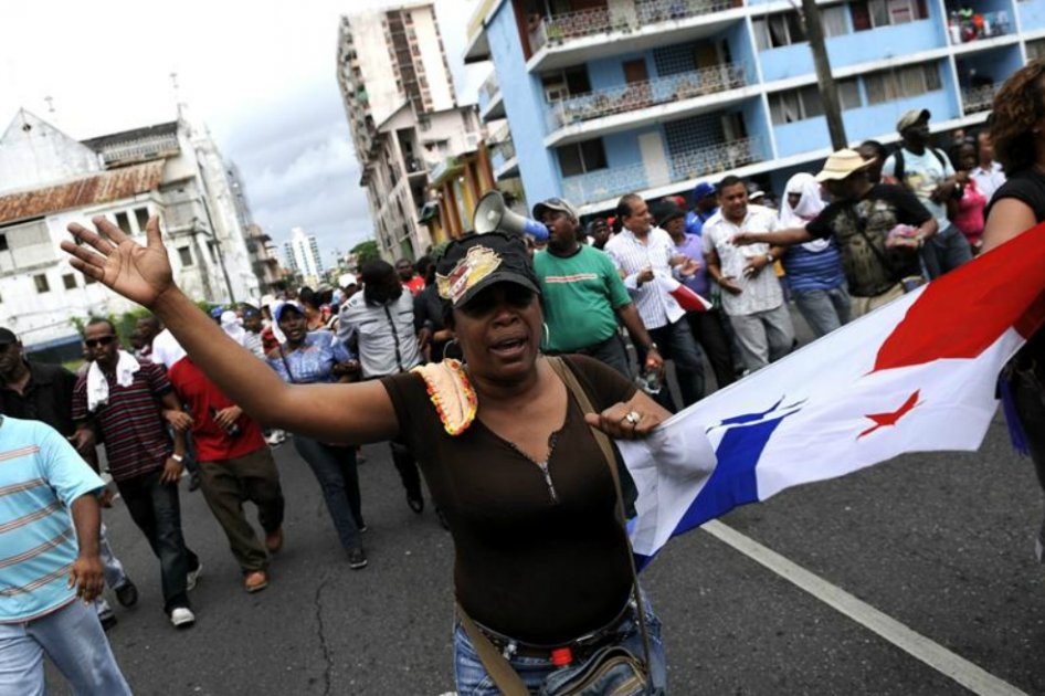 Disturbios y saqueos en Panamá tras protestas contra ley de venta de tierras