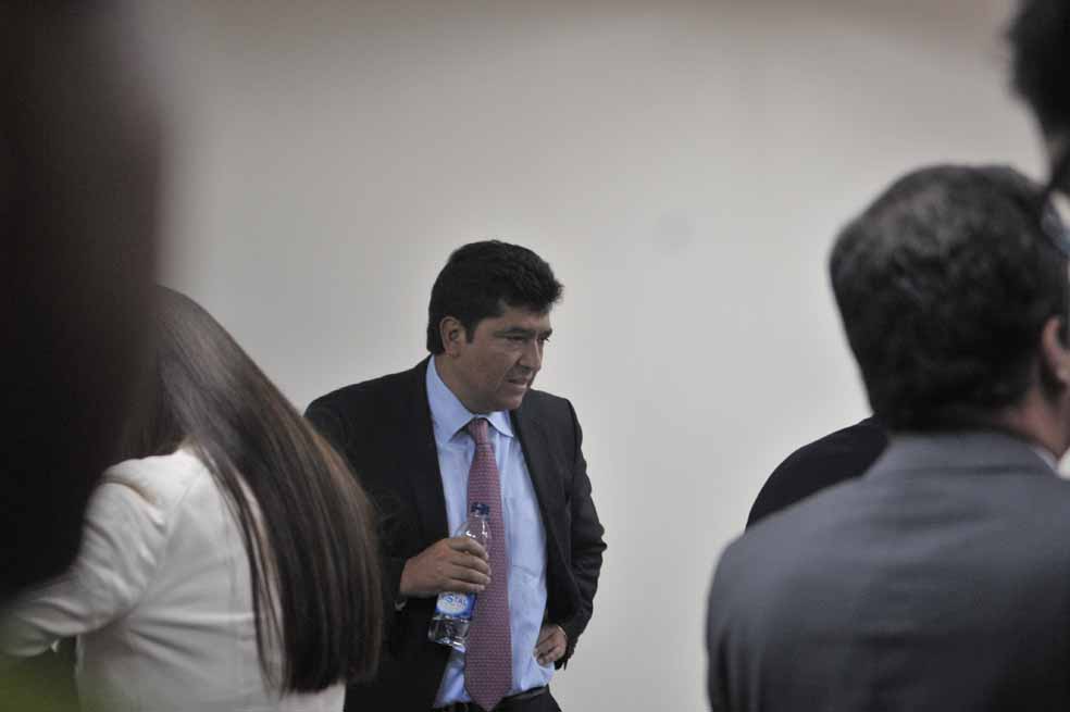 El concejal Orlando Parada durante la audiencia de ayer, en la que no aceptó los cargos.  / Gustavo Torrijos