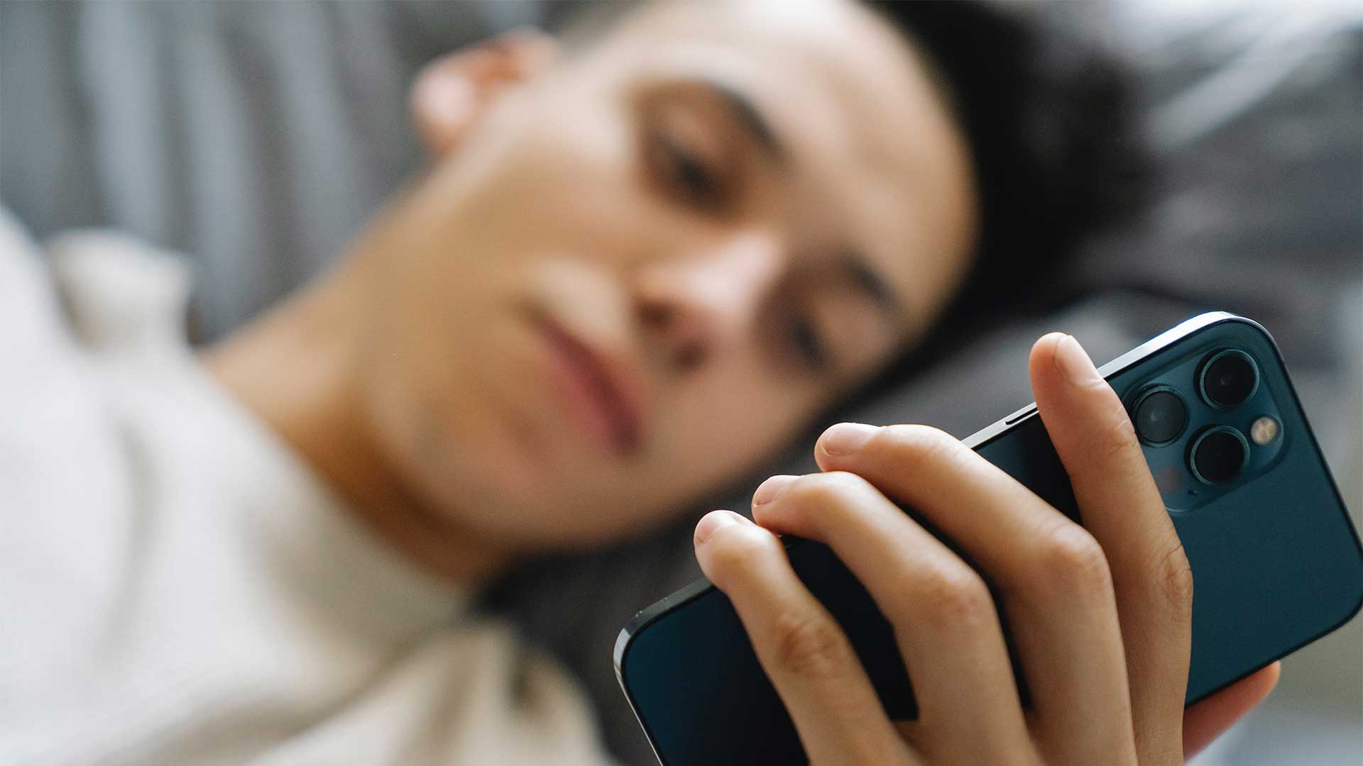 Retos virales en redes sociales: un peligro para niños y adolescentes