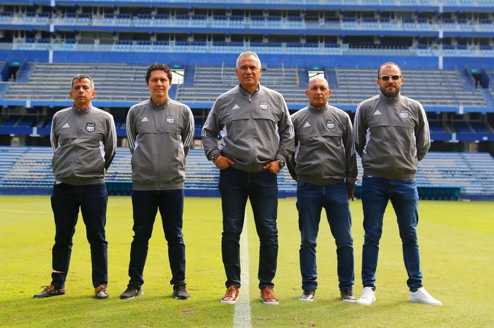 Hernán Torres fue presentado como nuevo entrenador del Emelec de Ecuador