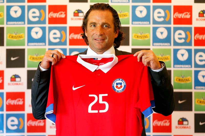 Juan Antonio Pizzi asumió la dirección técnica de Chile