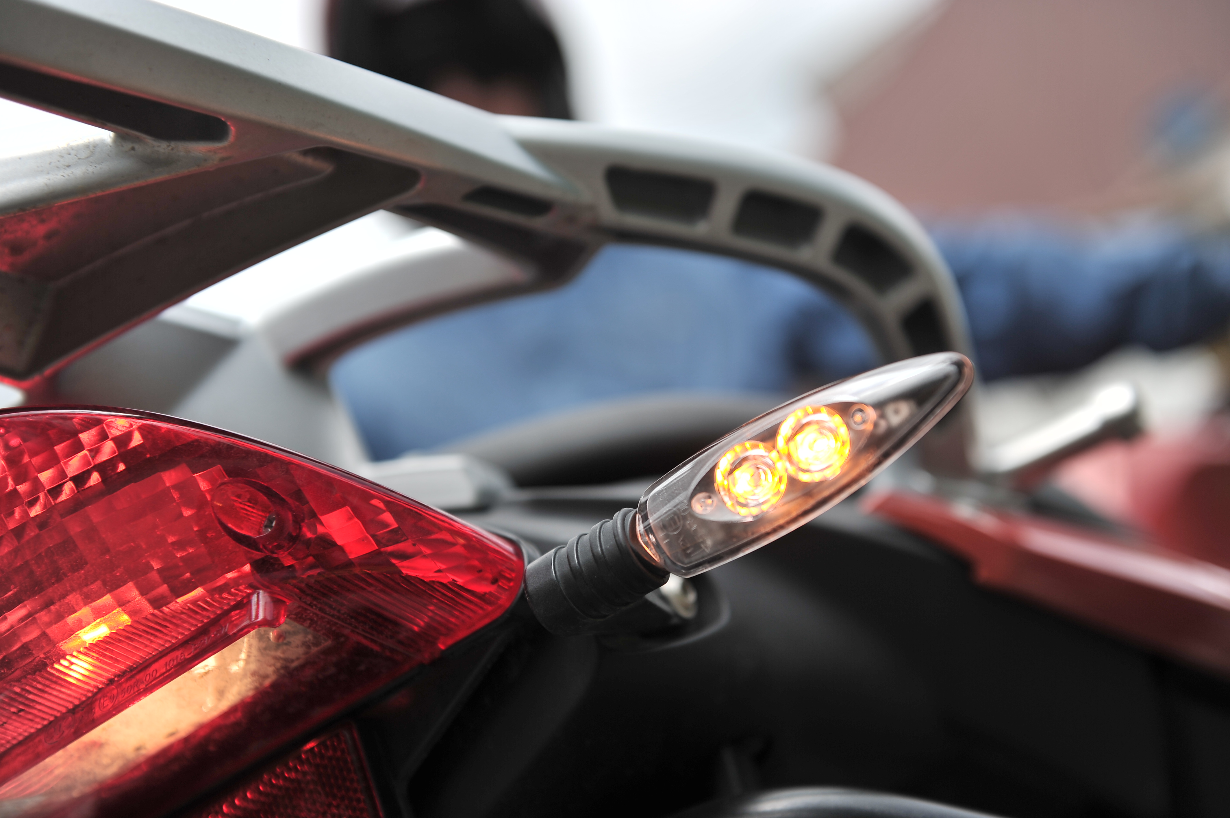 ¿Cuál es la vida útil de una moto, según años y kilometraje?