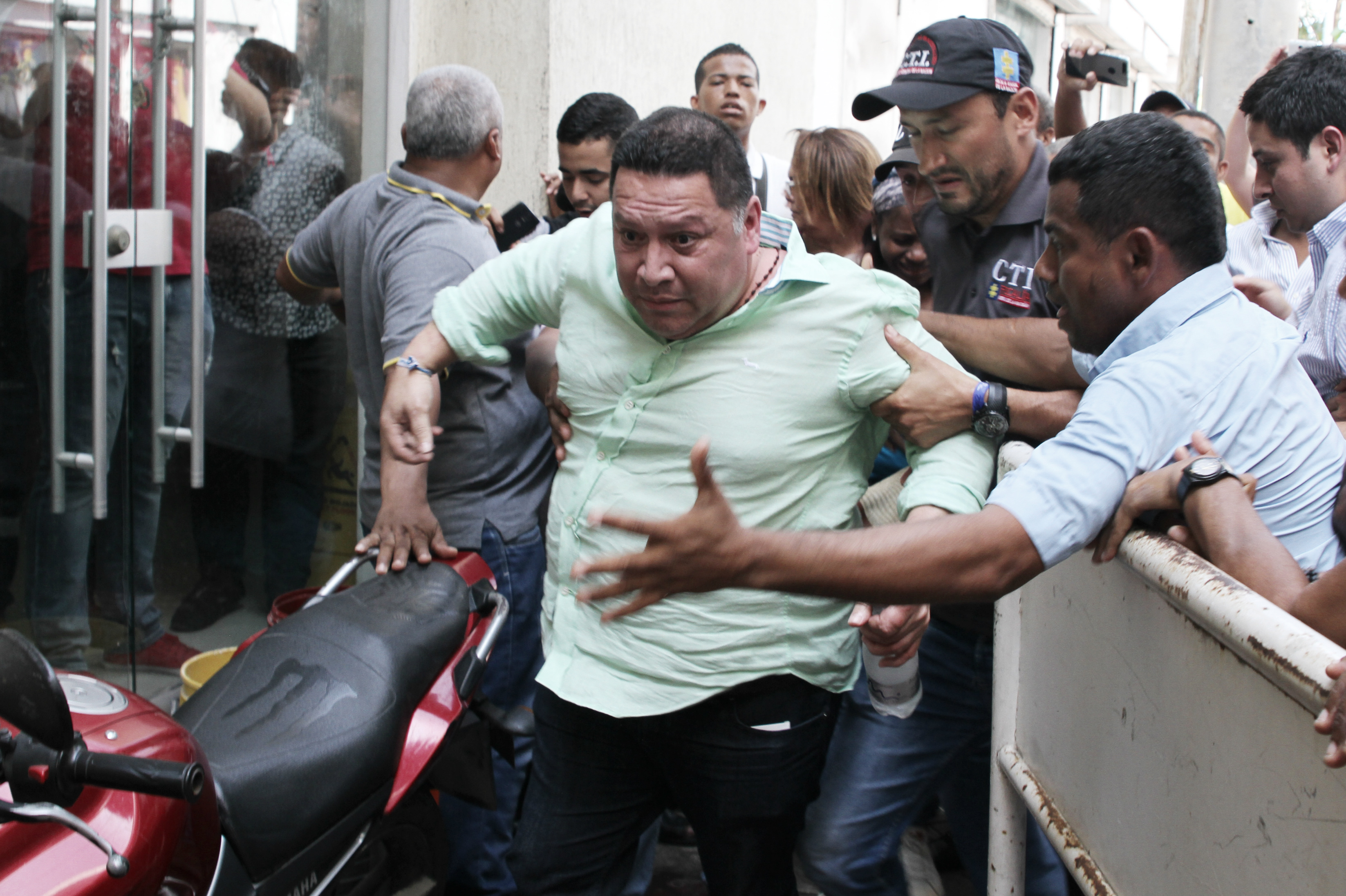 Procuraduría suspende e inhabilita a exalcalde Manuel Vicente Duque