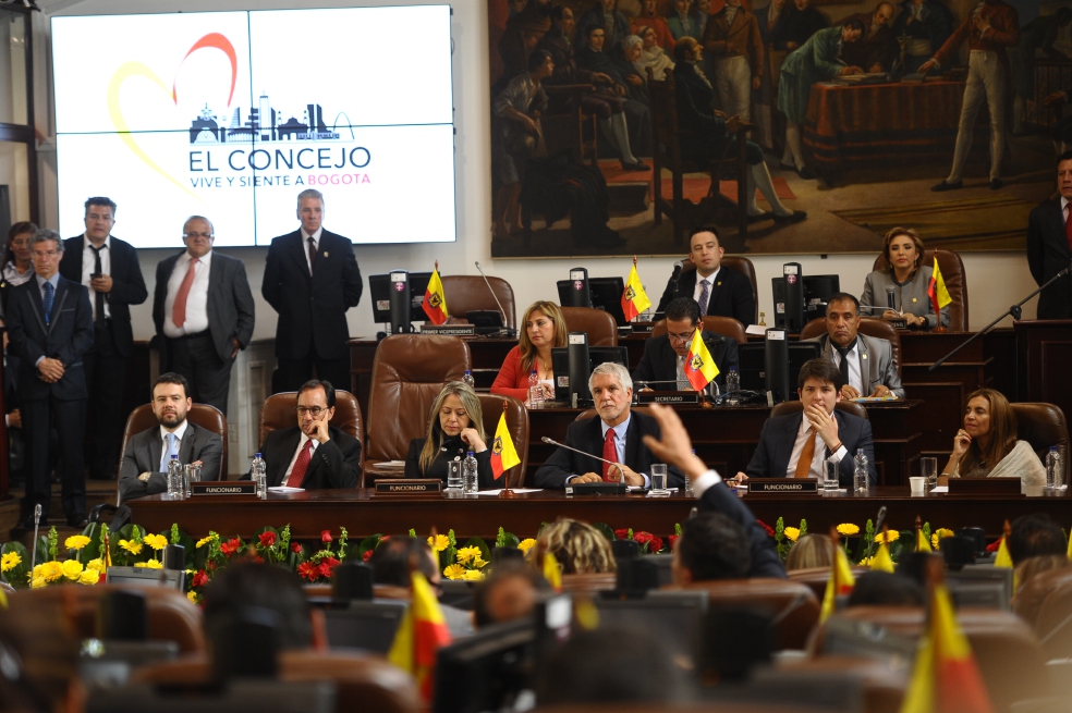 Concejales proponen el cierre de establecimientos educativos ilegales en Bogotá