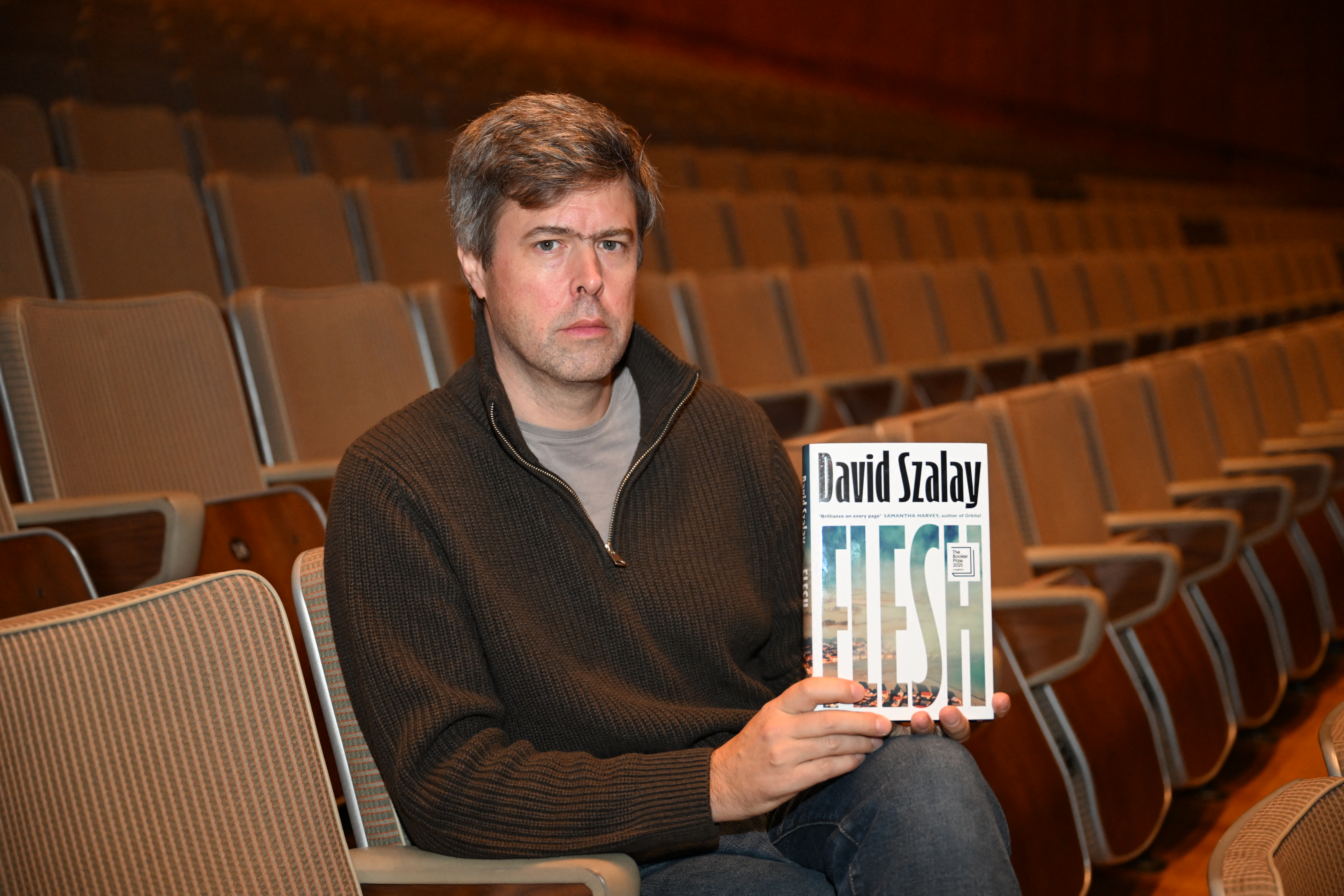 Premio Booker 2025: David Szalay y su novela “Flesh”