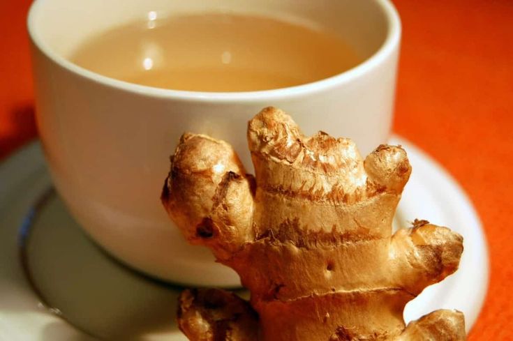 El té verde con jengibre es una bebida llena de beneficios para la salud.