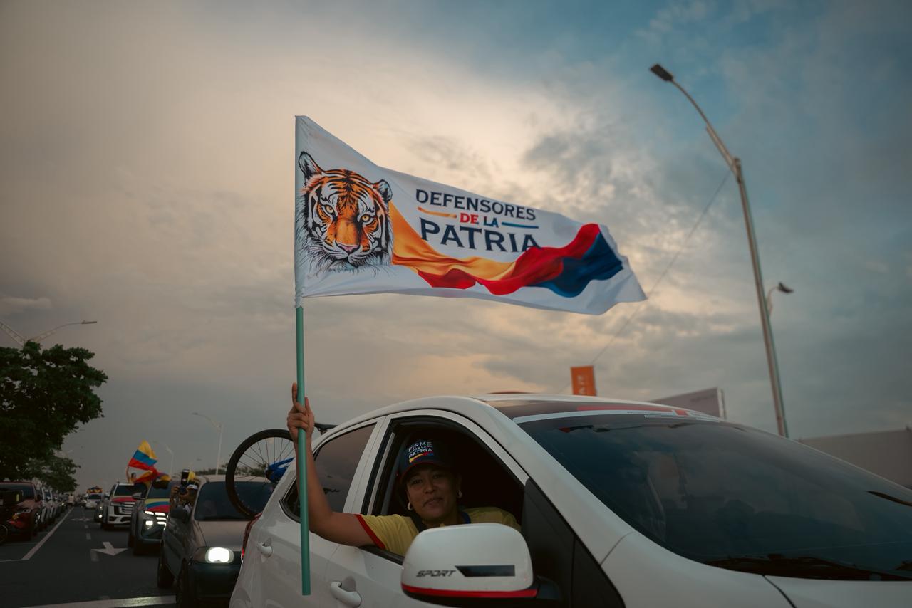 Caravana de simpatizantes de Abelardo De la Espriella en Barranquilla.