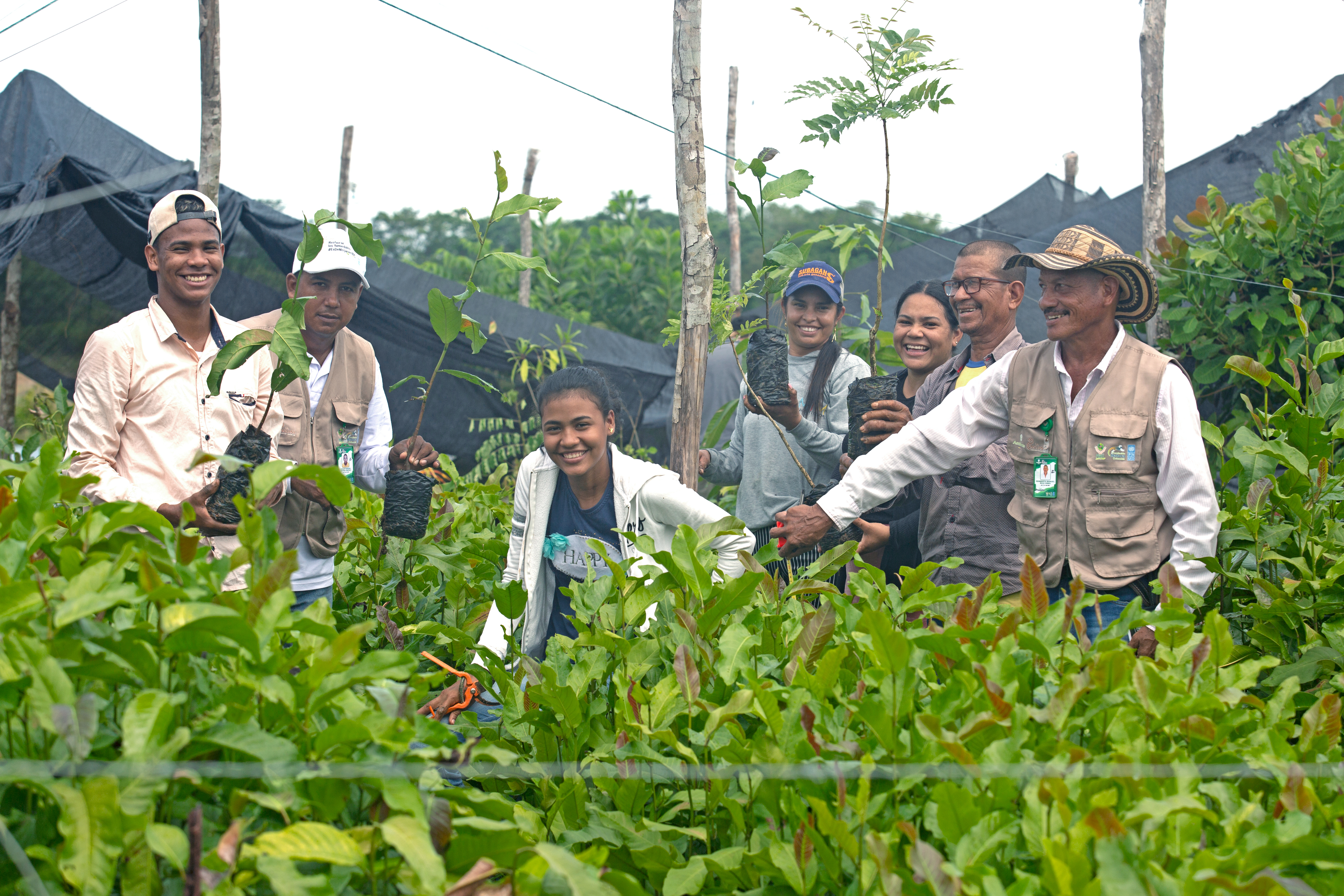 A la derecha 'Rembert',  campesino de La Mojana junto con sus paisanos de la región.
