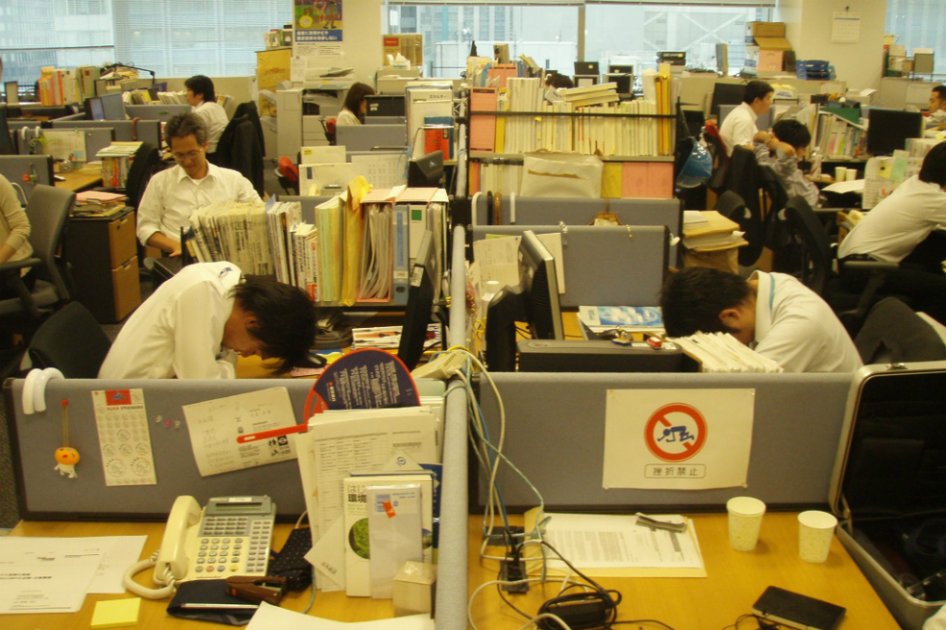 La cadena NHK reconoce que periodista murió por exceso de trabajo en Japón