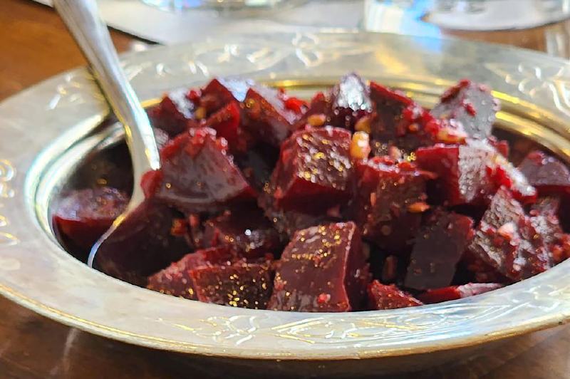 Receta para preparar remolachas asadas con aceite de oliva, naranja y comino
