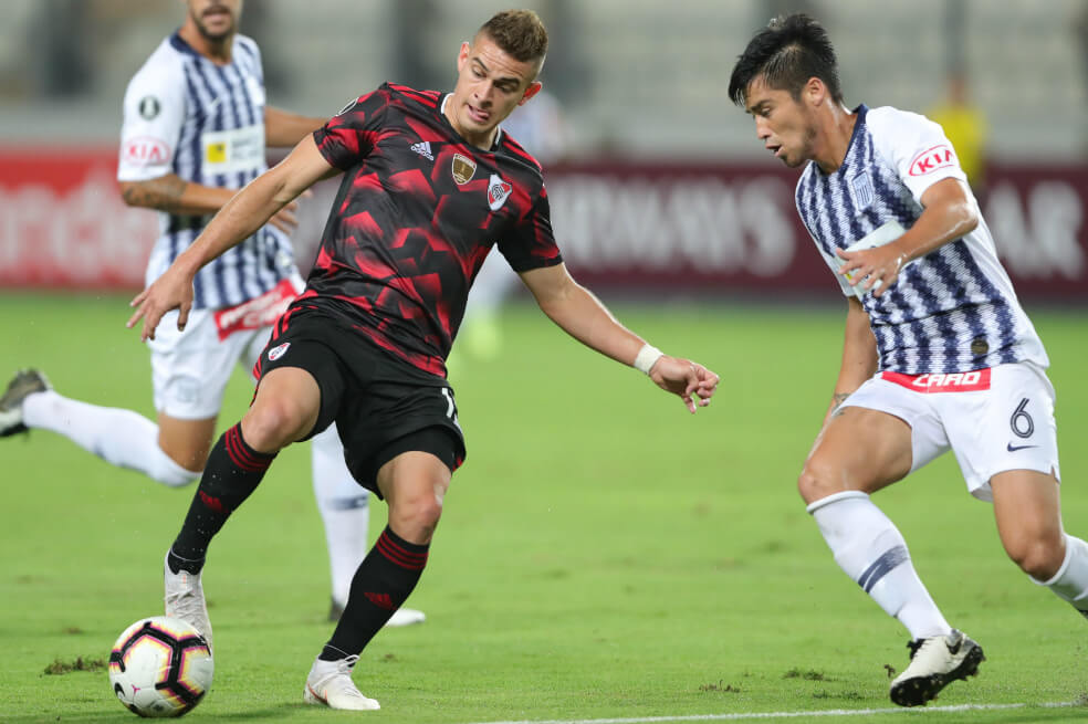 Santos Borré falló penal en el empate de River ante Alianza Lima