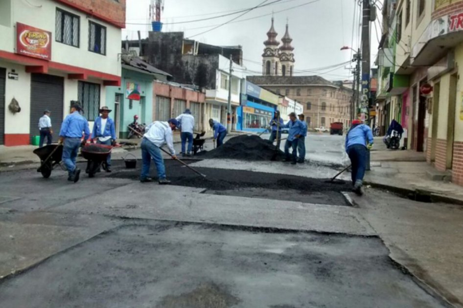 Cerca de $14 mil millones han invertido en Ibagué para recuperar malla vial