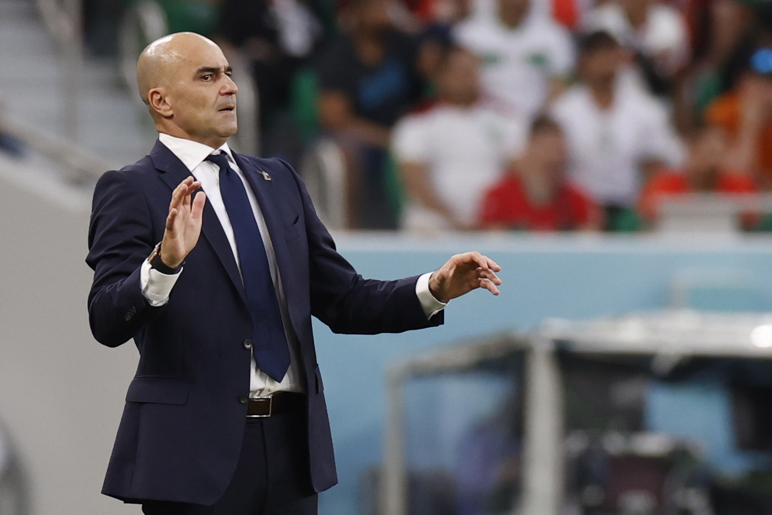 Doha (Qatar), 27/11/2022.- Head coach Roberto Martinez of Belgium
reacts during the FIFA World Cup 2022 group F soccer match between Belgium and Morocco at Al Thumama Stadium in Doha, Qatar, 27 November 2022. (Mundial de Fútbol, Bélgica, Marruecos, Catar) EFE/EPA/Rungroj Yongrit