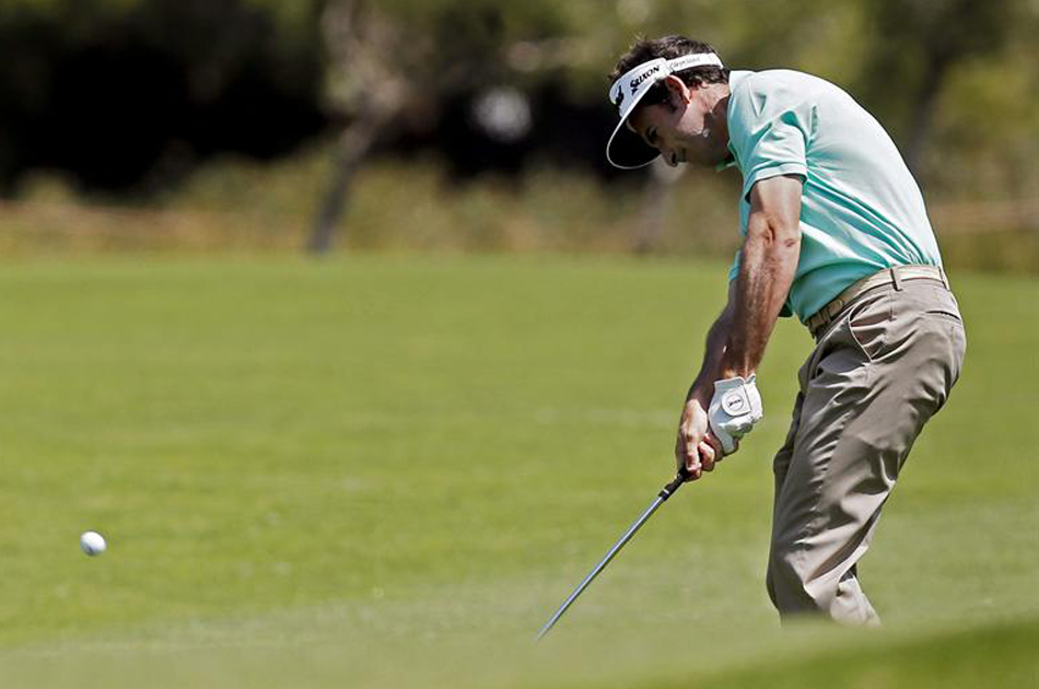 El chileno Felipe Aguilar, con 68 golpes, lidera el Abierto de España