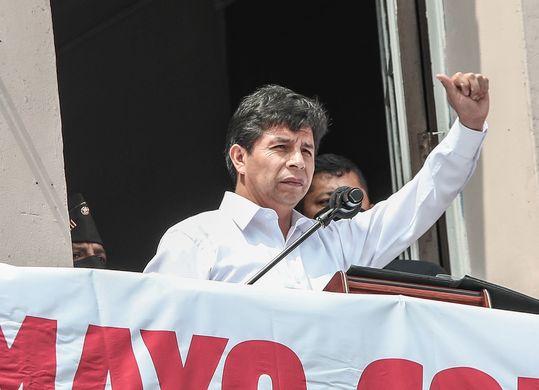 Perú: Fiscalía abre investigación contra Castillo por presunto plagio en su tesis