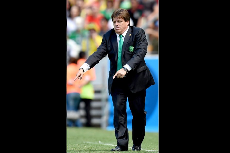 Entrenador  de México culpa al árbitro por la eliminación de su equipo