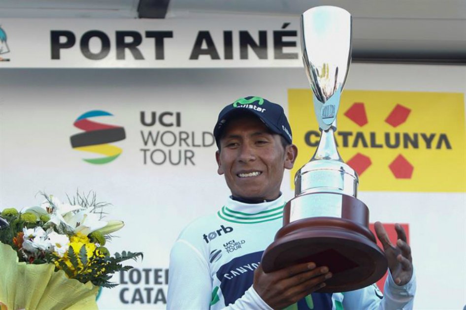 Nairo Quintana, en el podio tras conseguir el liderato de la clasificación general en la cuarta etapa de la Vuelta a Cataluña. / EFE