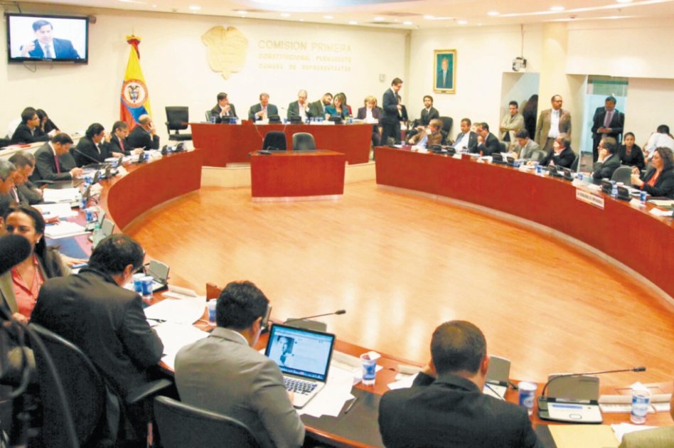 El equilibrio de poderes pasó sin mayores cambios en la Comisión Primera de la Cámara. /Mininterior