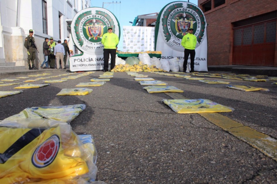 Cae nuevo ‘arsenal’ de camisetas chiveadas de la Selección Colombia
