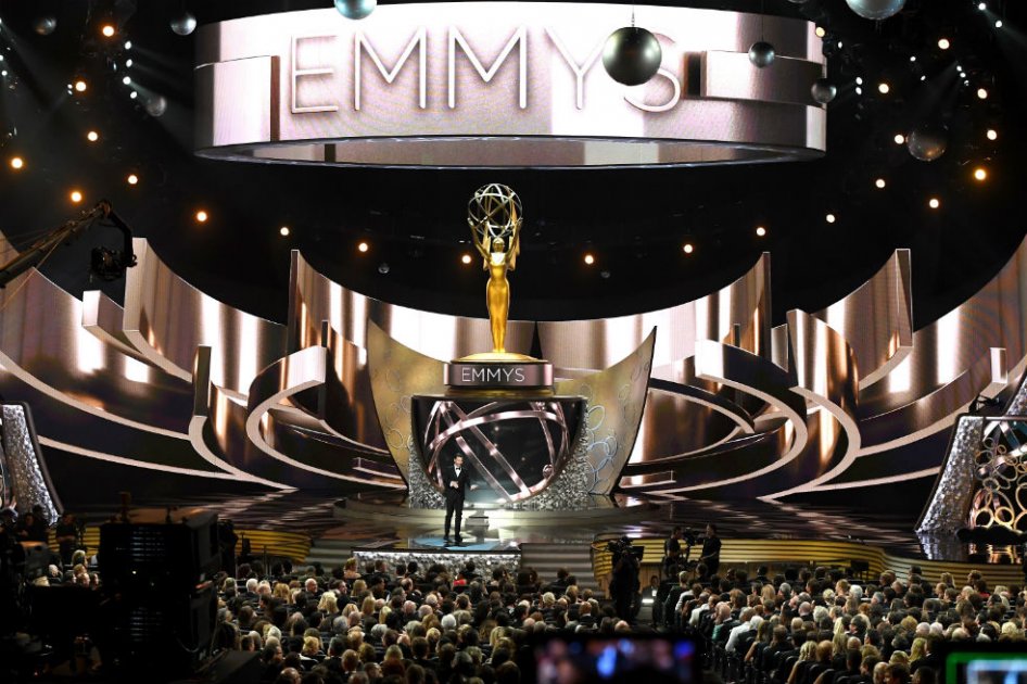 Louie Anderson y Kate McKinnon, mejores actores de reparto en comedia en los Emmy