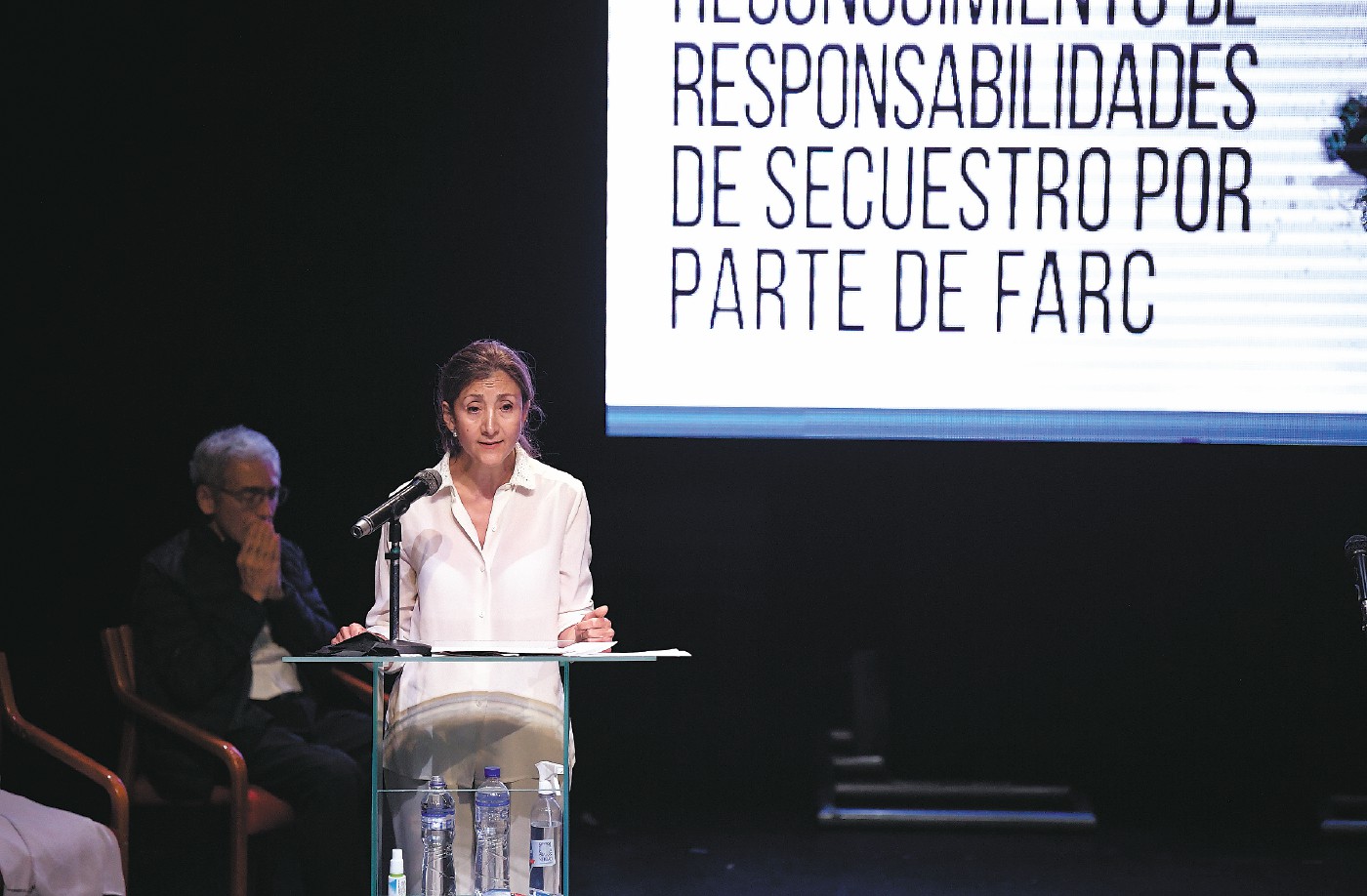 La humanidad en el encuentro entre víctimas y exFarc en la Comisión de la Verdad