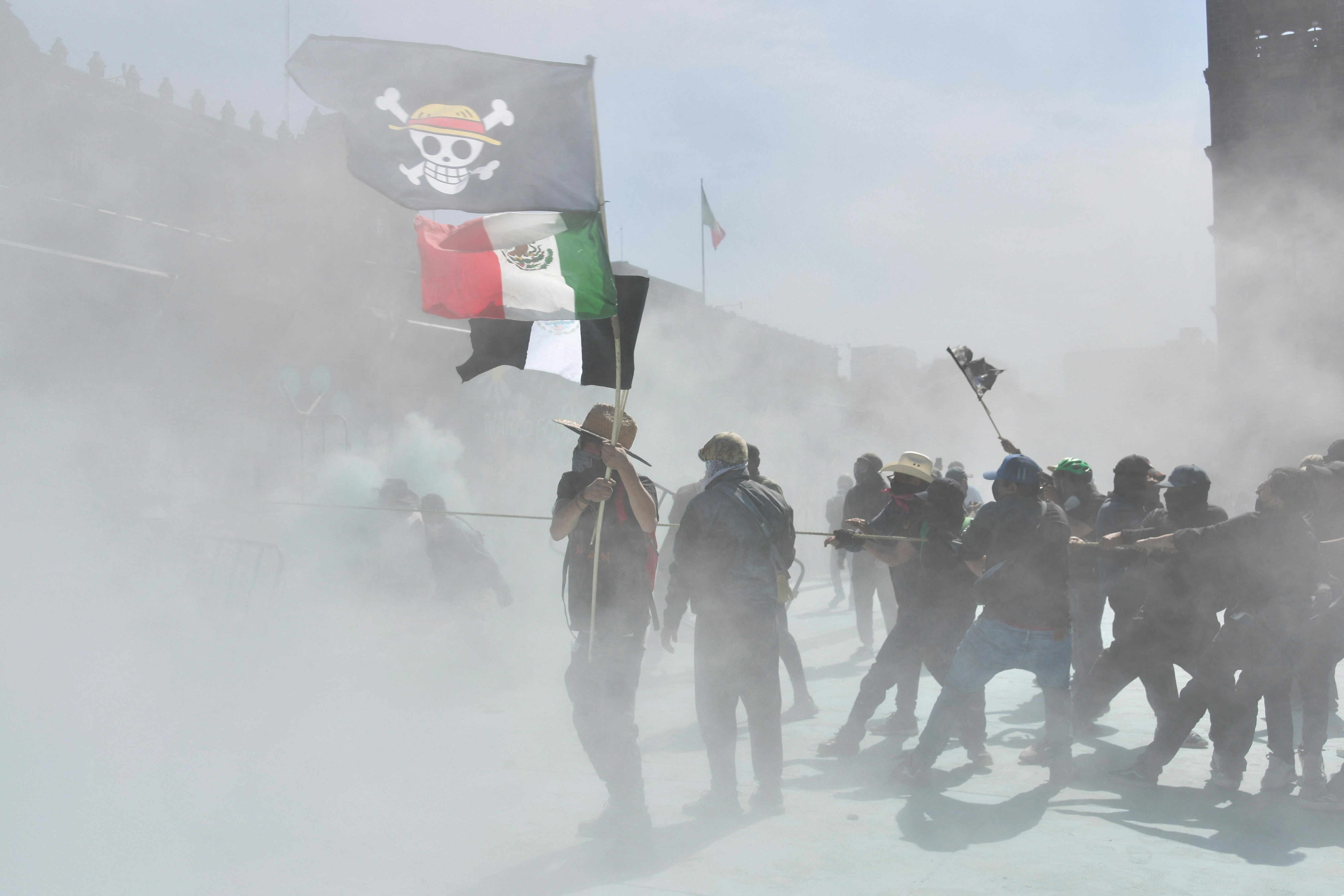 Miles de manifestantes, encabezados por “Generación Z”, marchan contra Sheinbaum en México