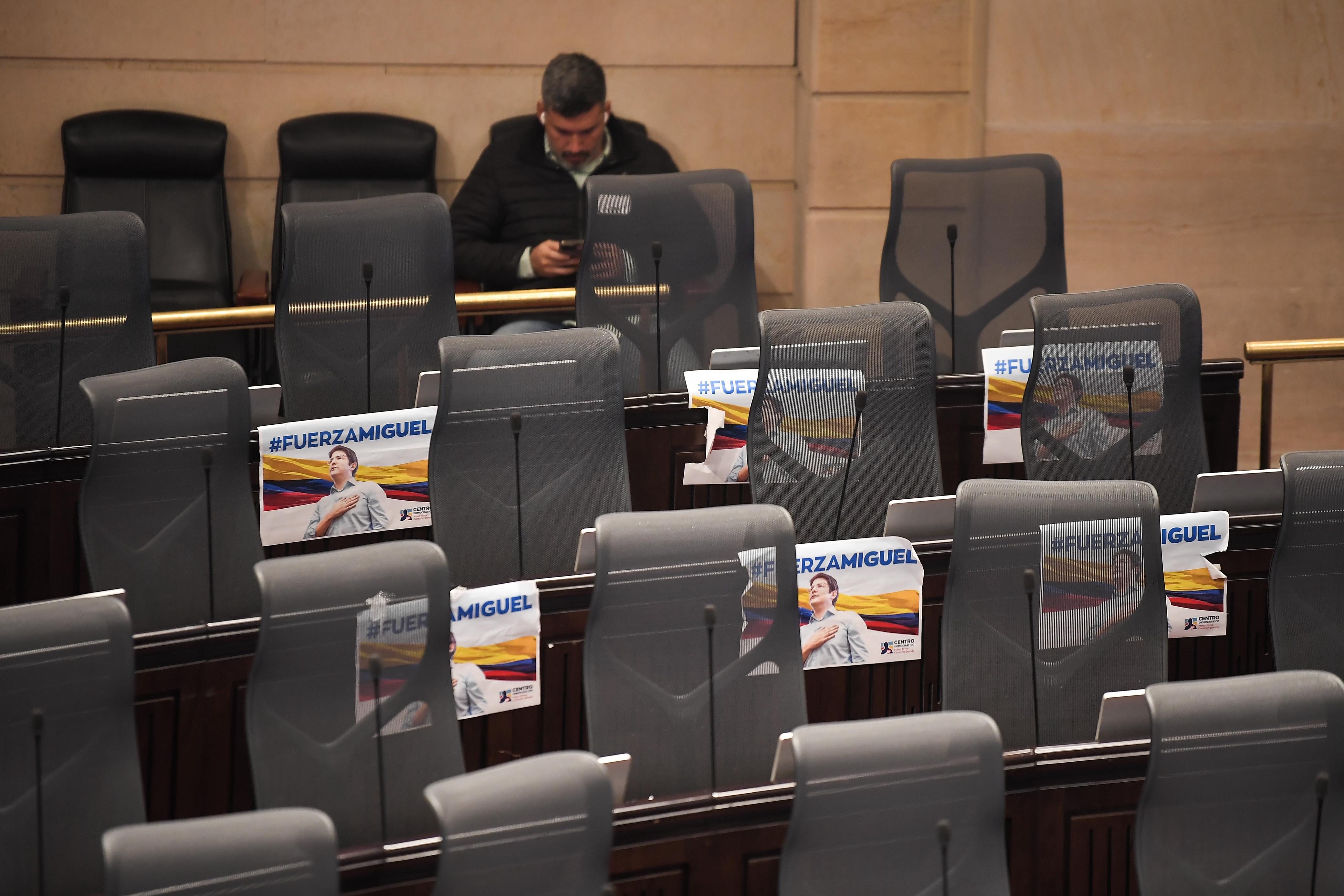 Partidos de oposición insisten en “vicios” para citar debate de la pensional