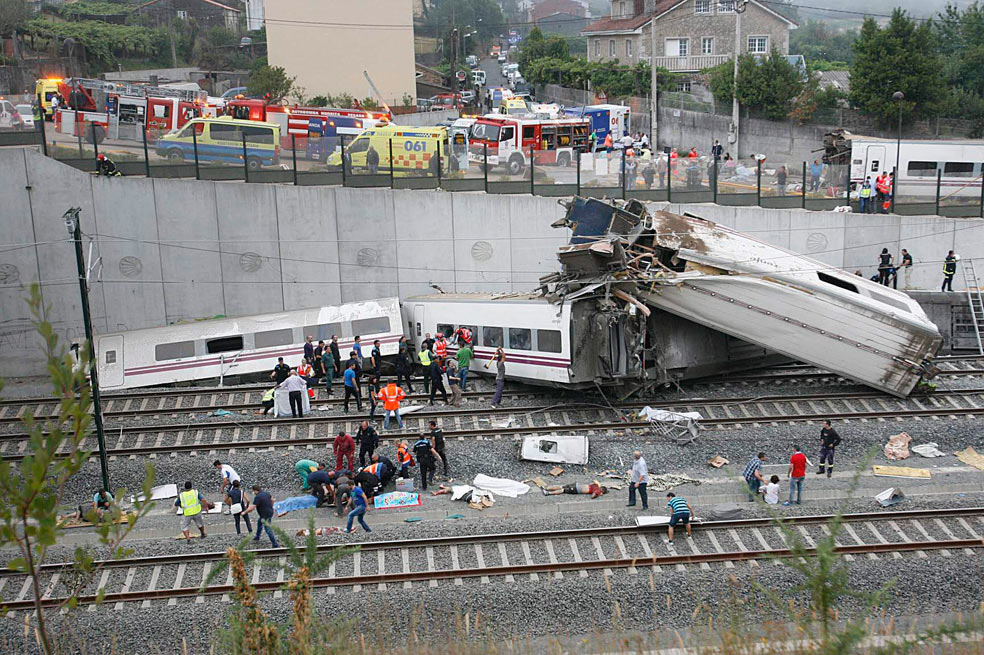 Imágenes de la tragedia ferroviaria en España