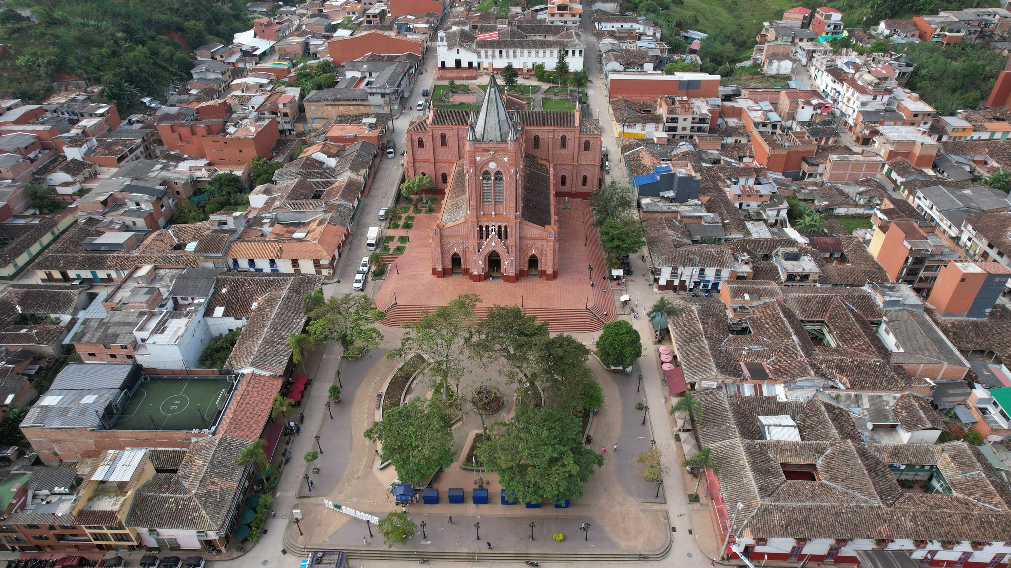 Hallaron a una pareja y su hijo muertos dentro de una casa en San Roque, Antioquia