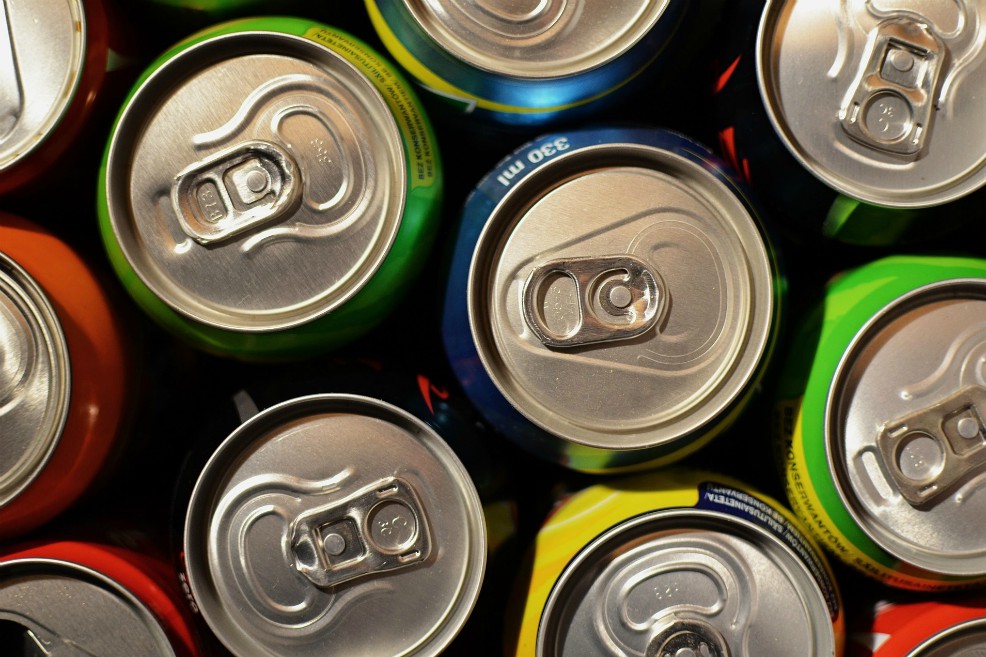 Por consumir bebidas energizantes, hombre pierde parte de su cráneo