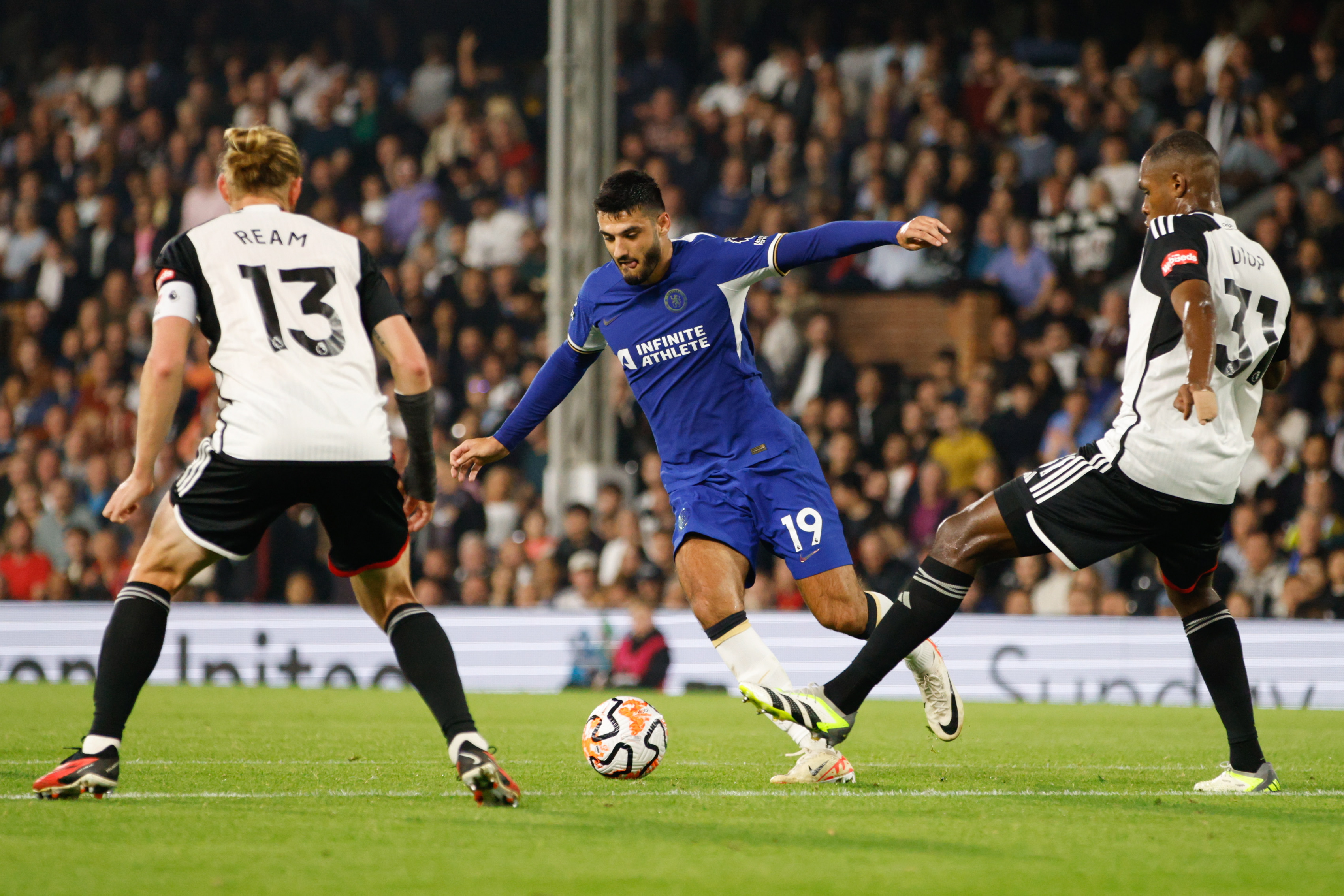 Chelsea volvió al triunfo en la Premier League ante un tímido Fulham