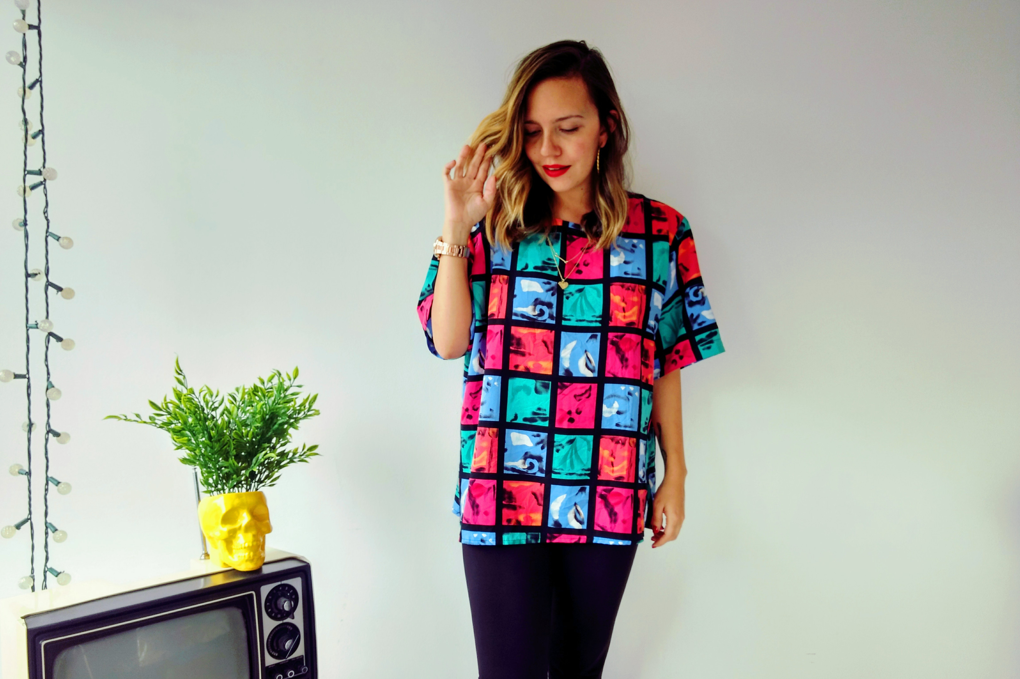 Look del día: te mostramos tres outfits usando la misma camisa