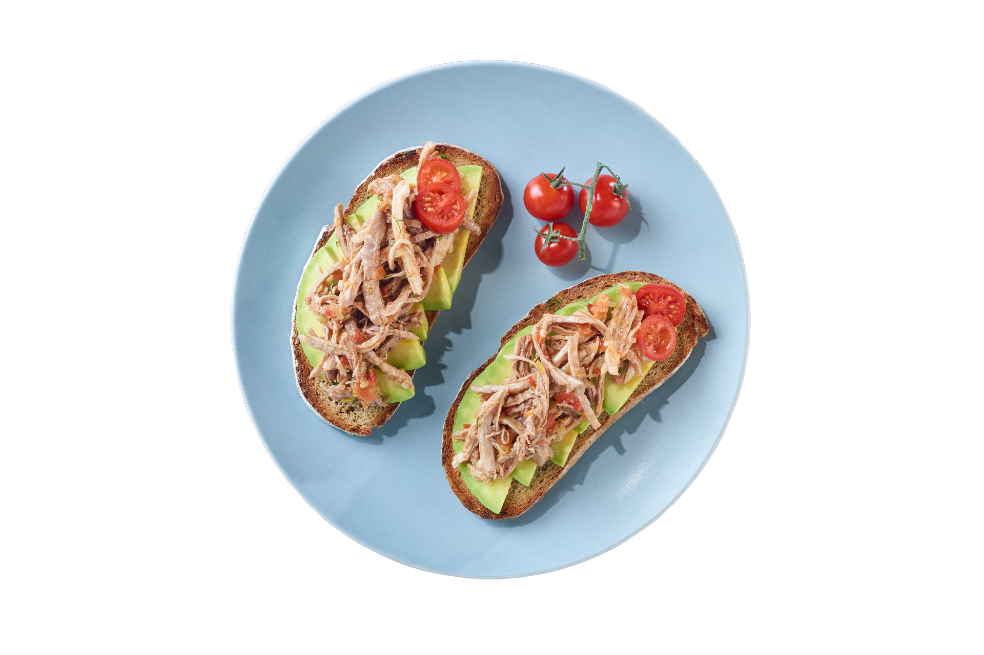 Así puede hacer unas ricas tostadas de solomito de cerdo desmechado