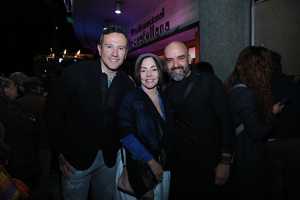 Jean Carlo Mendoza, María Auxilio Vélez y Jona Cabrera